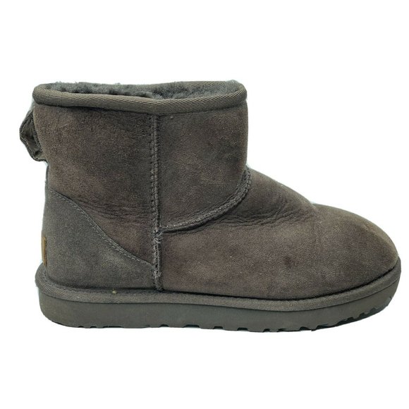 UGG Shoes - UGG Classic Mini II Boots Womens Size 8 Brown Fur